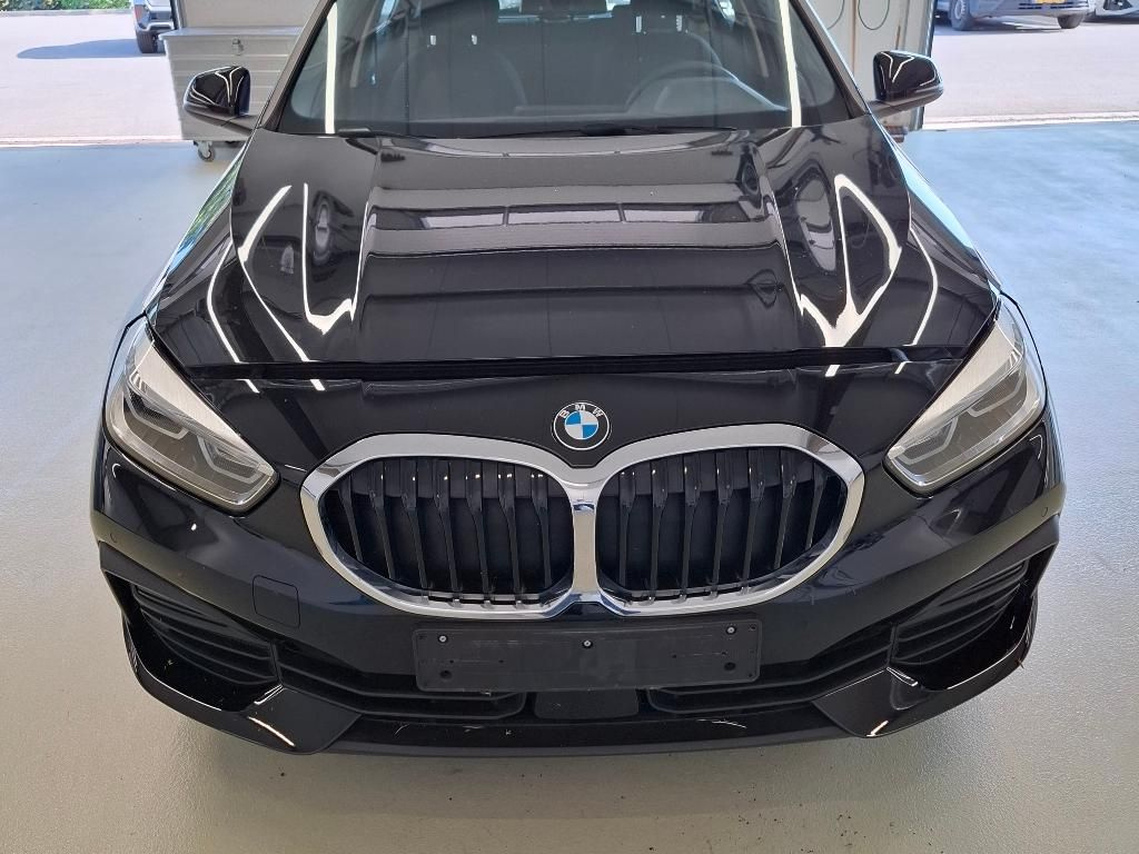BMW 1 Series 150 CV Packs; Business +; Mirror; Electr air condition; High Beam Assist; GPS