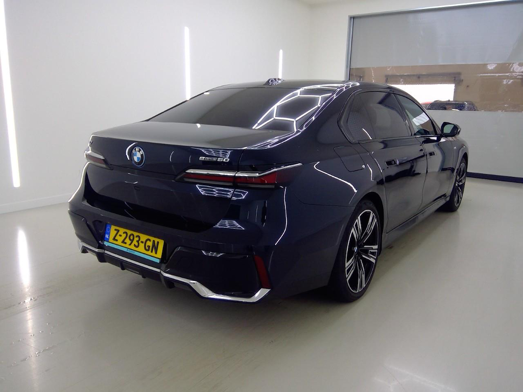 Foto 3 van BMW i7