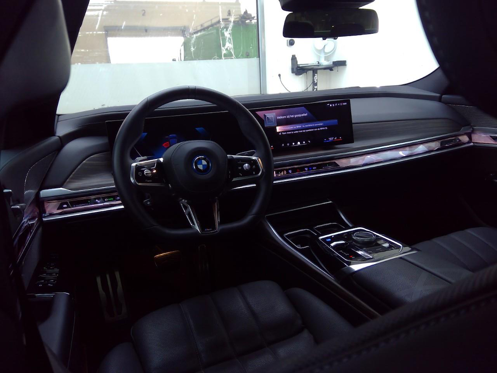 Foto 4 van BMW i7