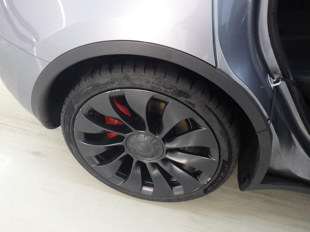 Foto 23 van Tesla Model Y