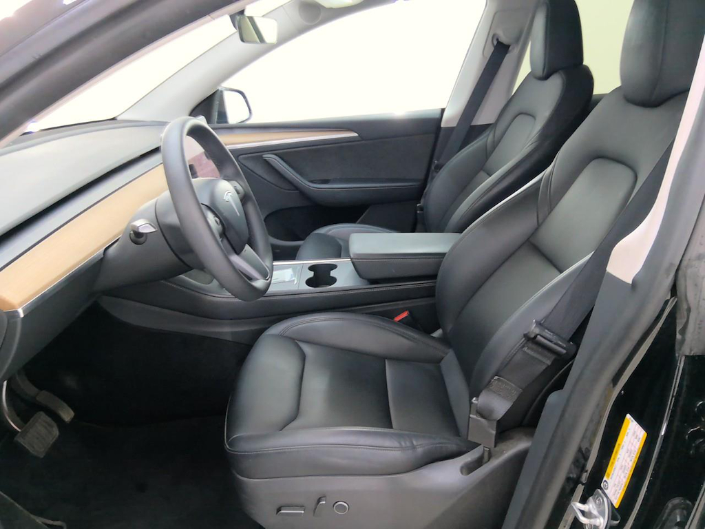 Foto 8 van Tesla Model Y