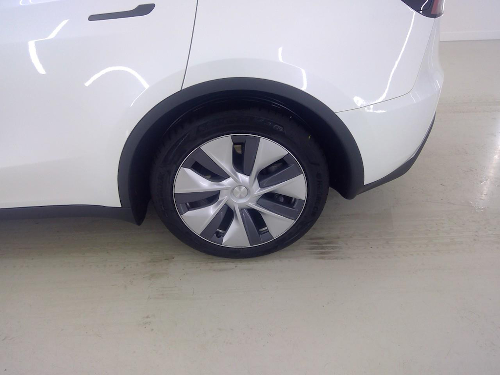 Foto 28 van Tesla Model Y