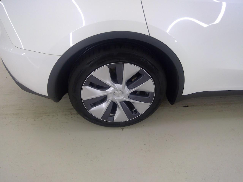 Foto 29 van Tesla Model Y