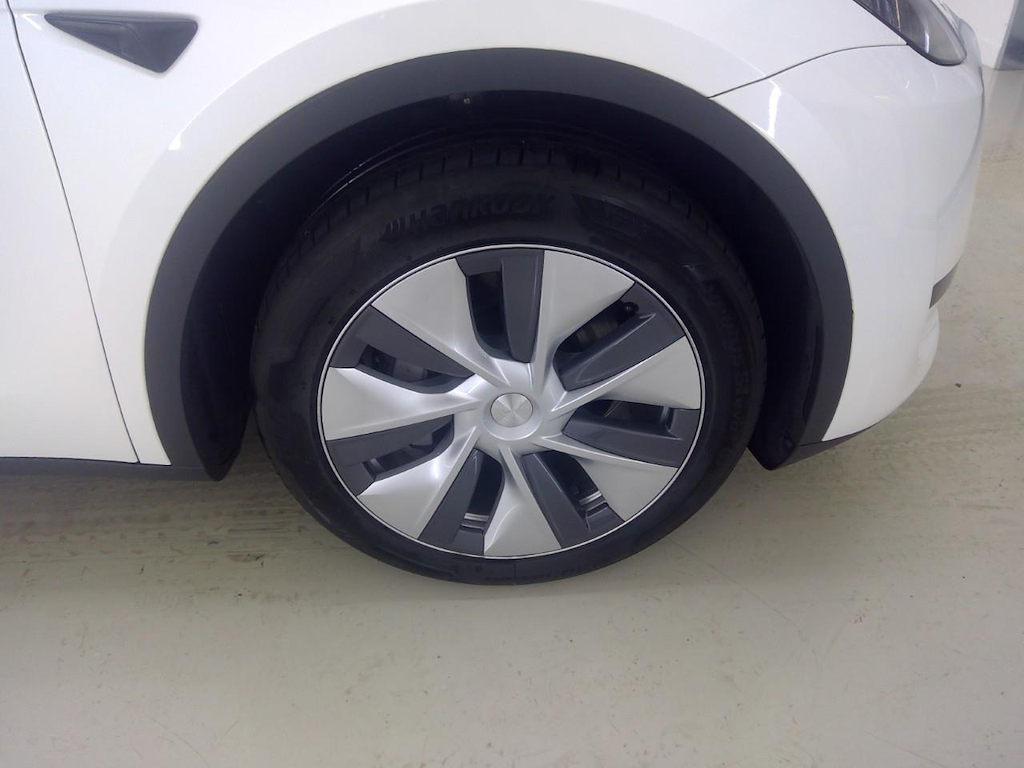 Foto 30 van Tesla Model Y