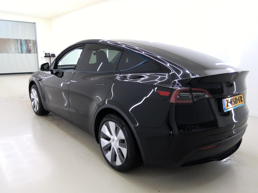 Foto 6 van Tesla Model Y