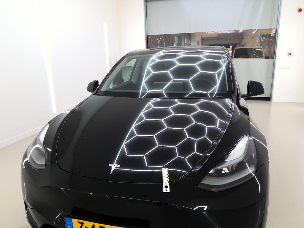 Foto 28 van Tesla Model Y