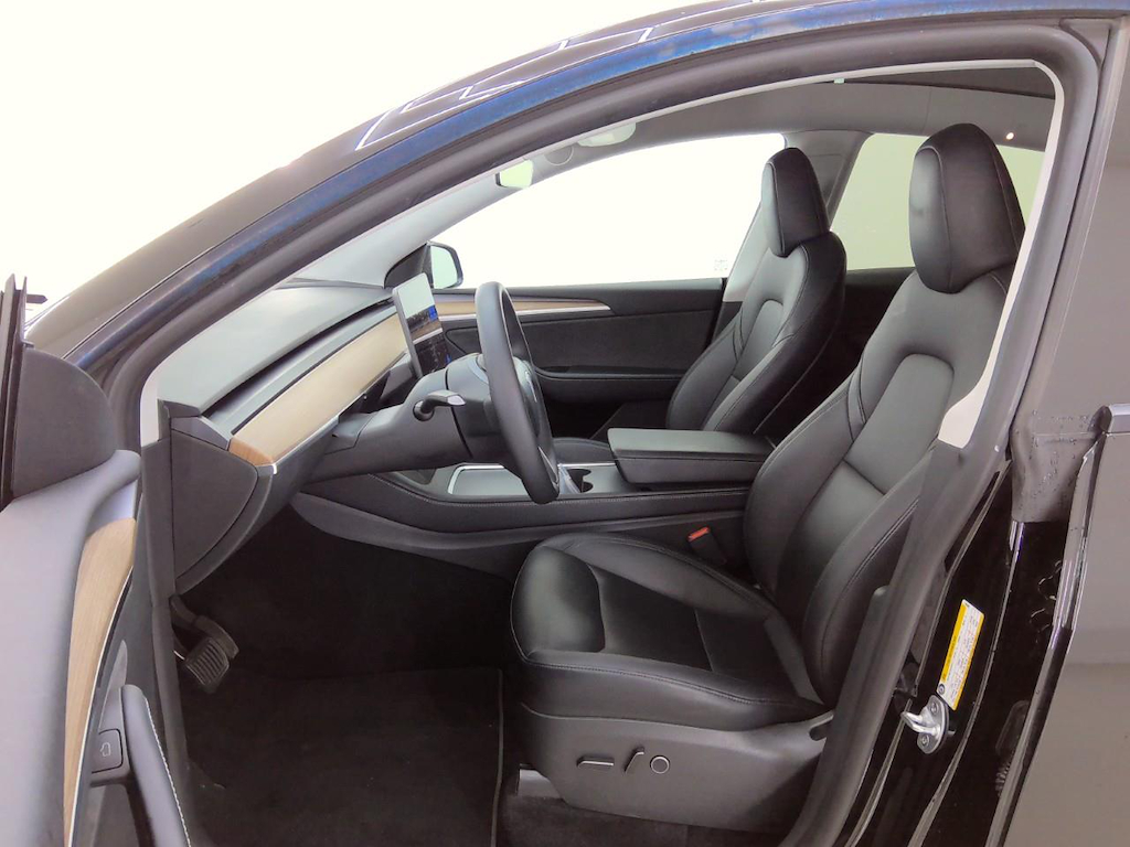 Foto 7 van Tesla Model Y
