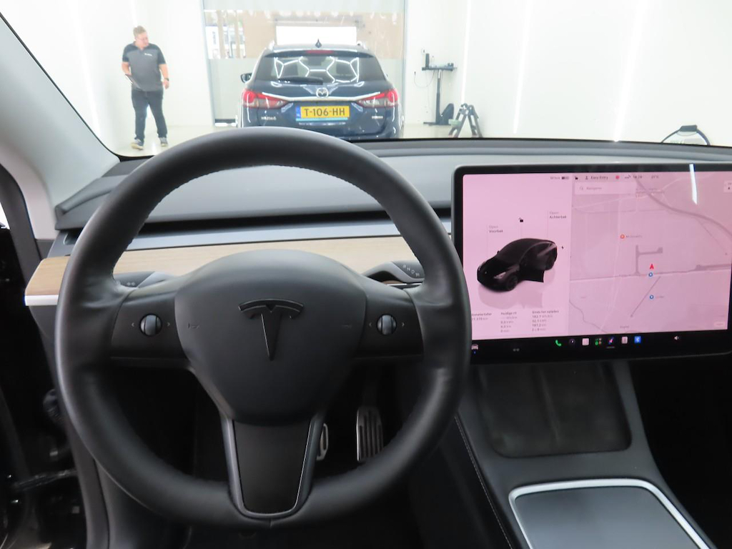 Foto 4 van Tesla Model Y