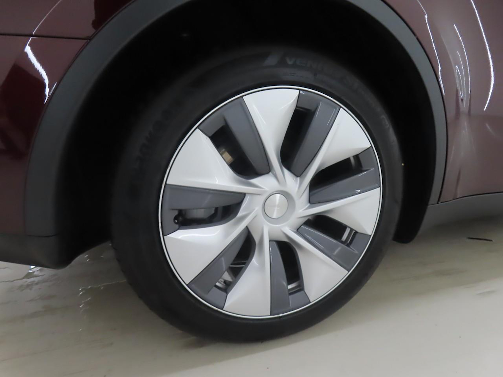Foto 20 van Tesla Model Y