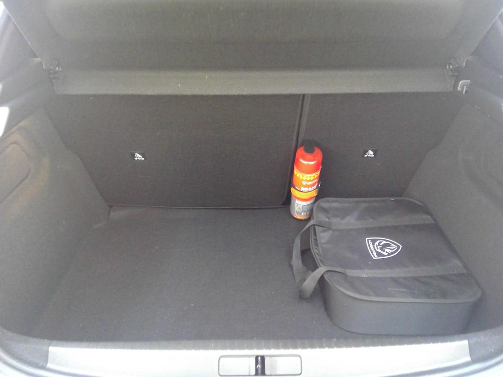Foto 11 van Peugeot E-208