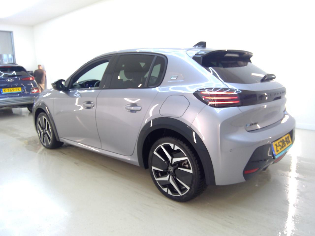 Foto 5 van Peugeot E-208