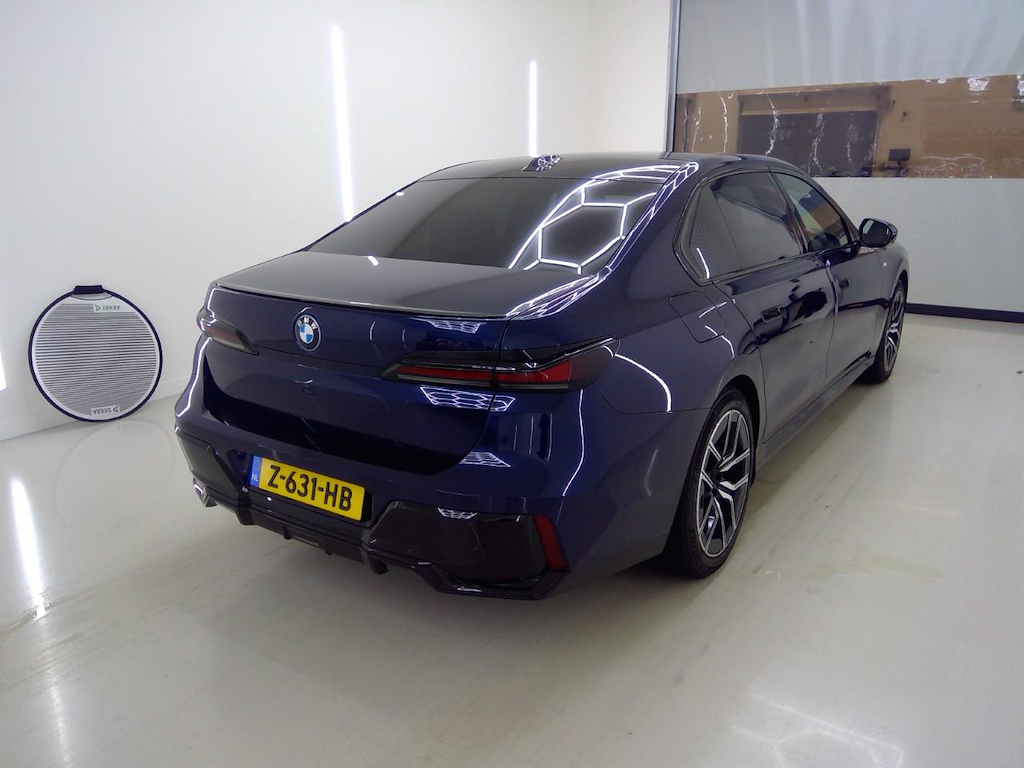 Foto 3 van BMW i7