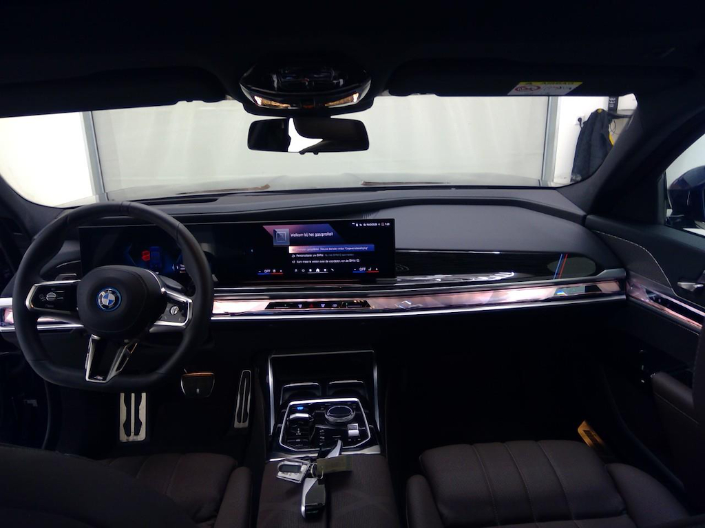 Foto 4 van BMW i7