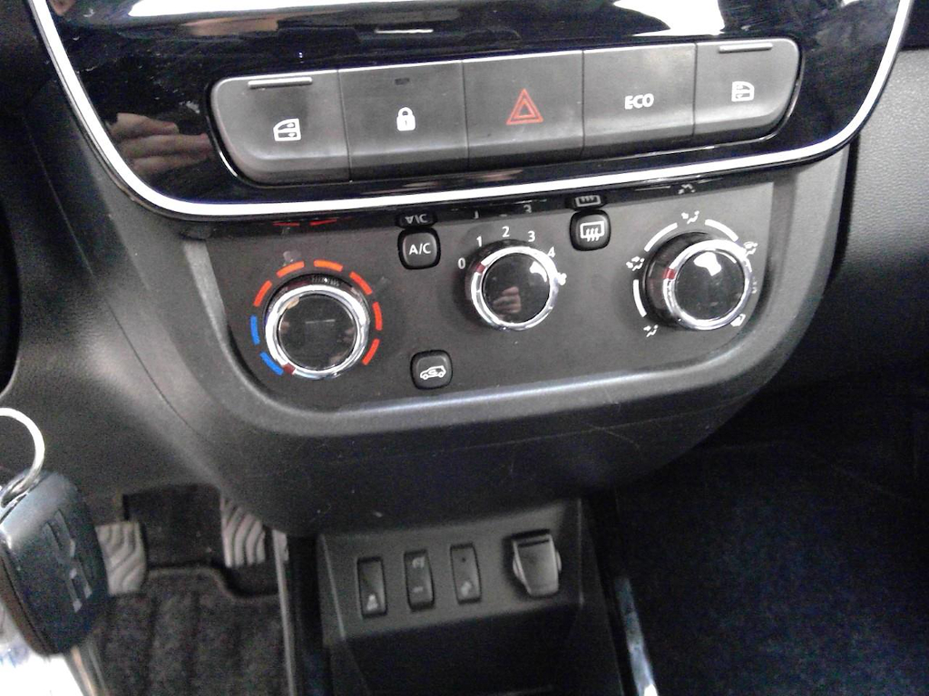 Foto 20 van Dacia Spring
