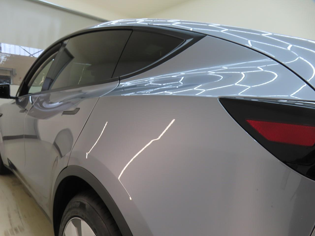 Foto 30 van Tesla Model Y