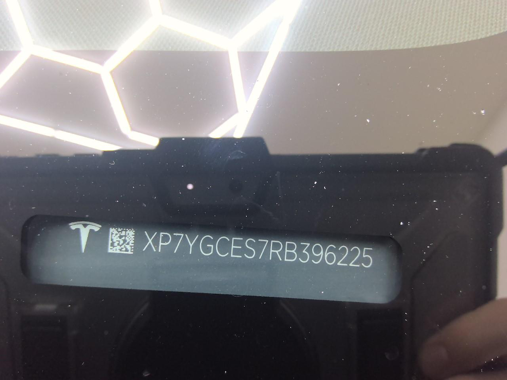 Foto 14 van Tesla Model Y