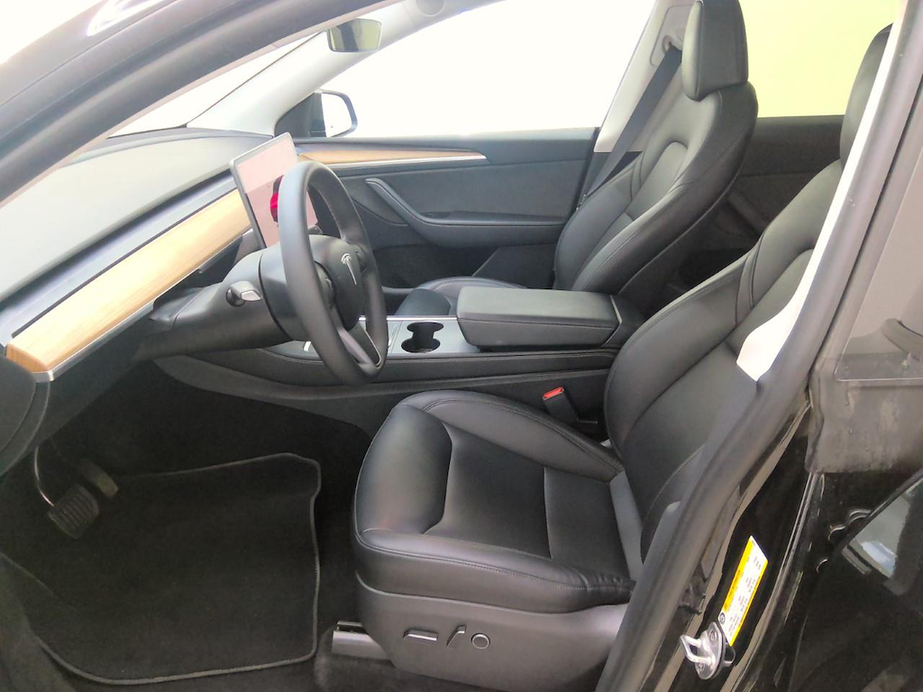 Foto 6 van Tesla Model Y
