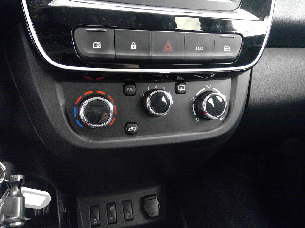 Foto 18 van Dacia Spring