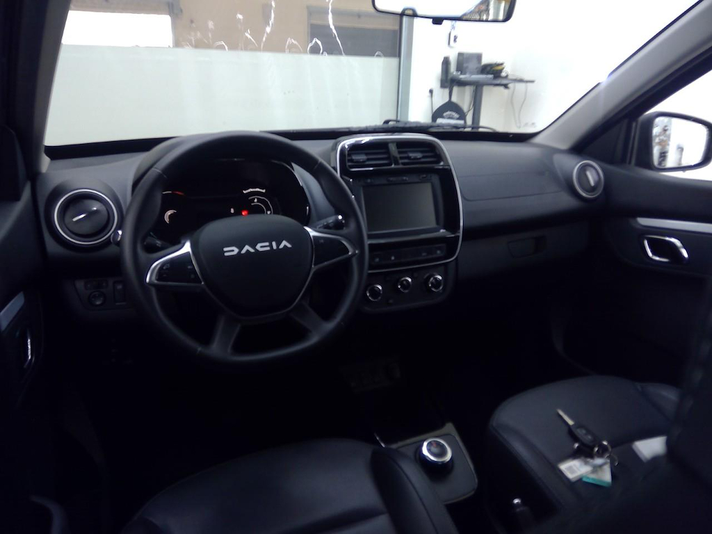 Foto 4 van Dacia Spring