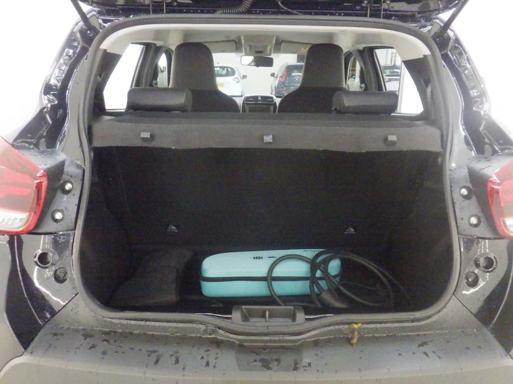 Foto 18 van Dacia Spring