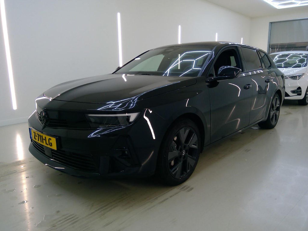 Foto 2 van Opel Astra Sports Tourer