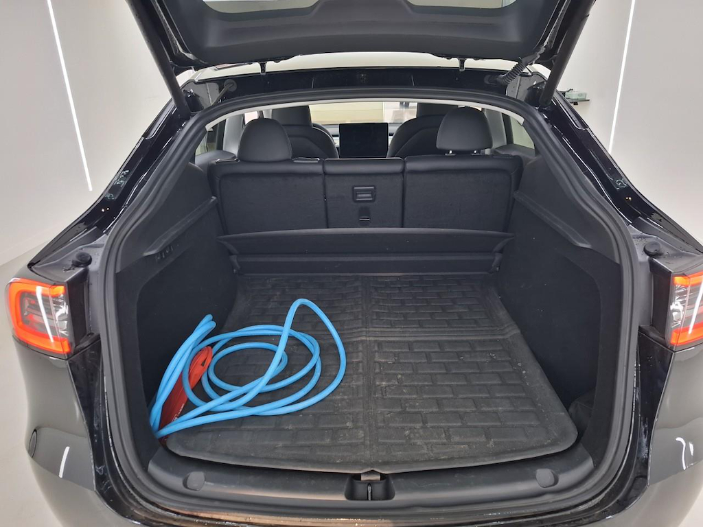 Foto 6 van Tesla Model Y