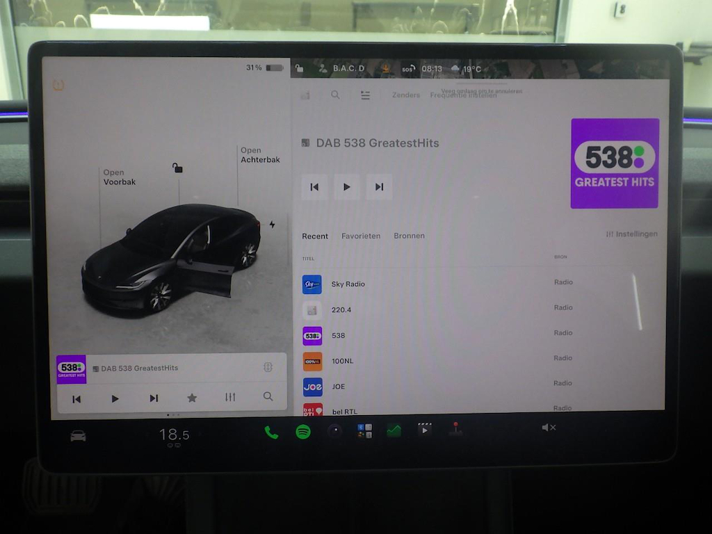 Foto 17 van Tesla Model 3