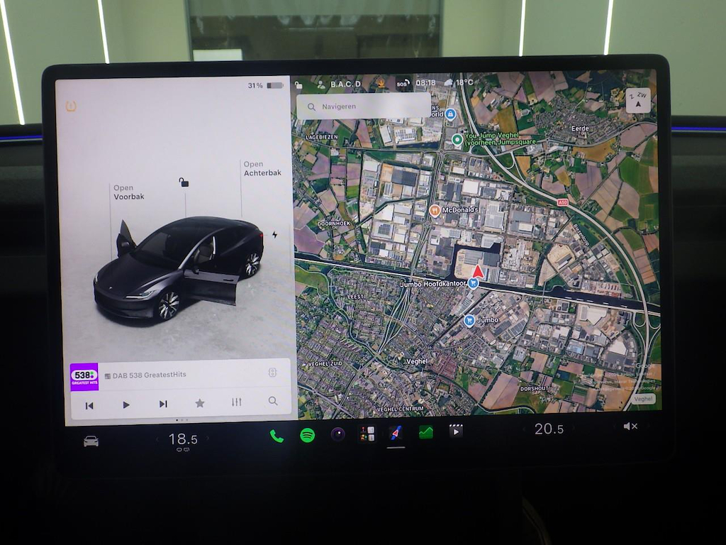 Foto 18 van Tesla Model 3
