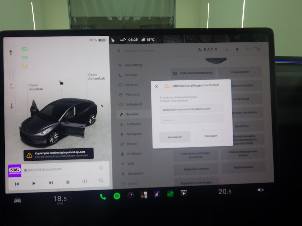Foto 20 van Tesla Model 3