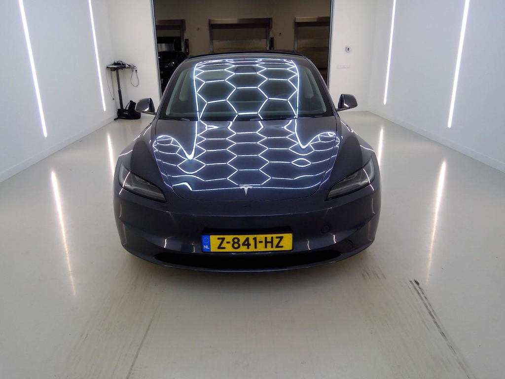 Foto 37 van Tesla Model 3