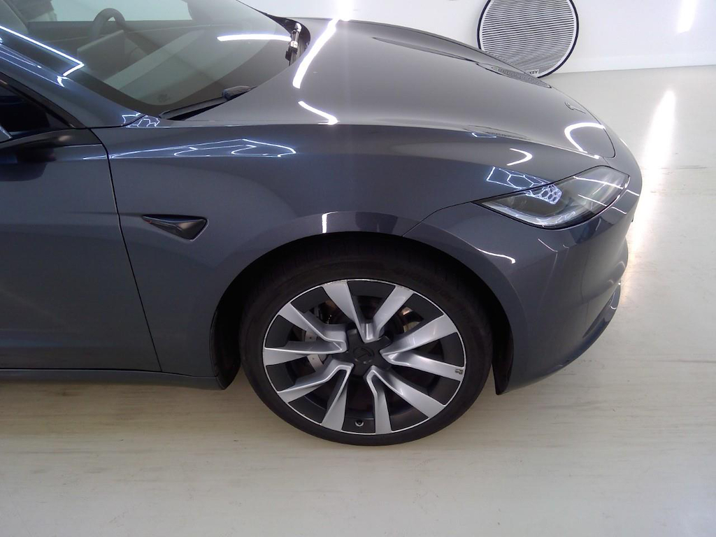Foto 40 van Tesla Model 3