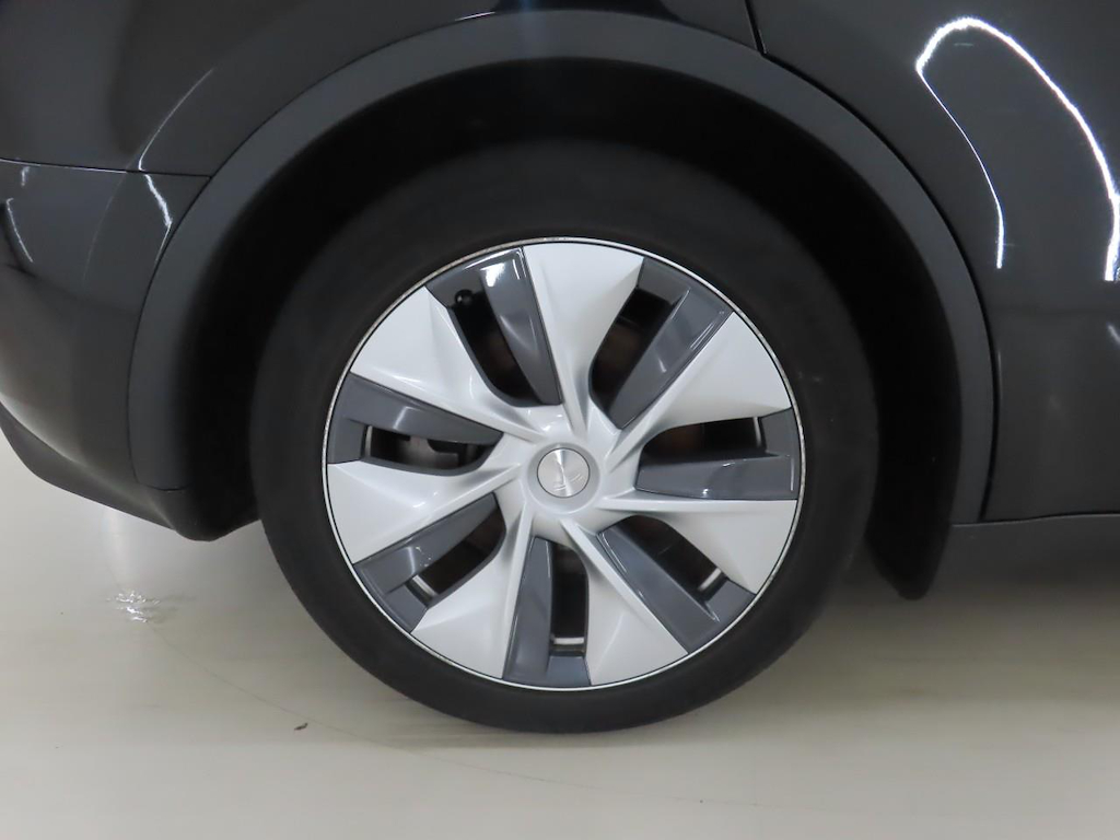 Photo 61 of Tesla Model Y