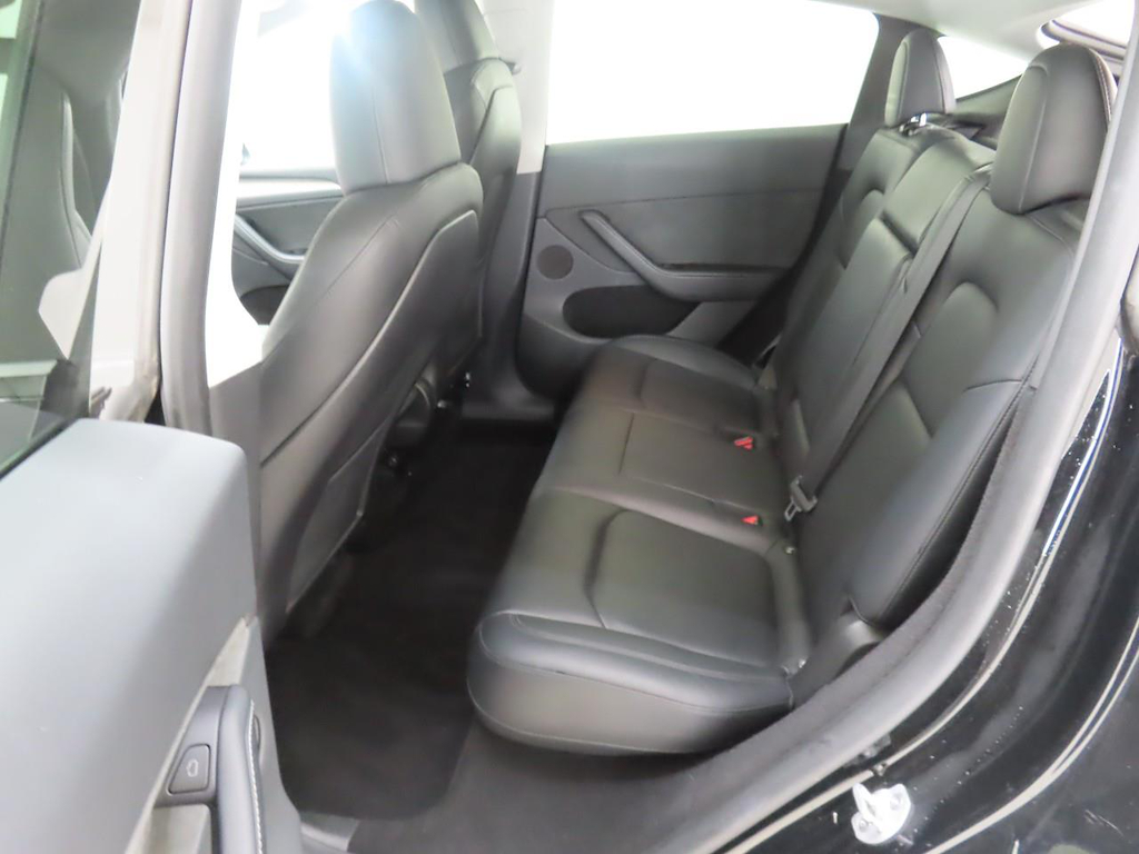 Photo 10 of Tesla Model Y