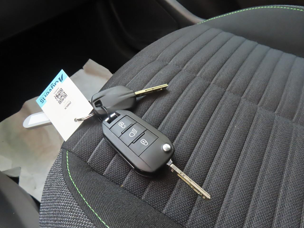 Foto 17 van Peugeot E-208