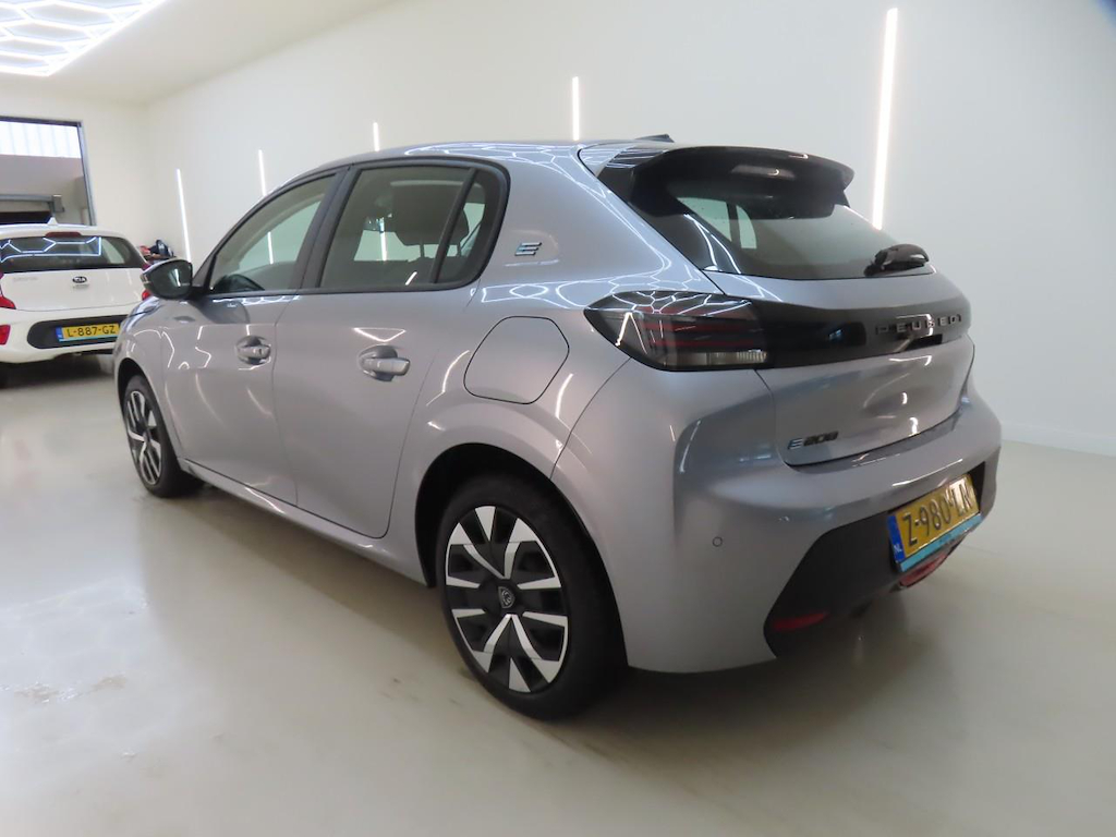 Foto 5 van Peugeot E-208