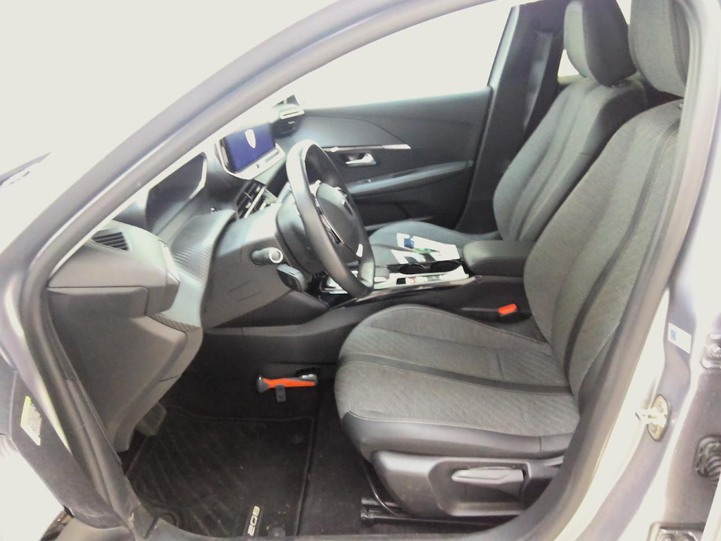 Foto 8 van Peugeot E-208