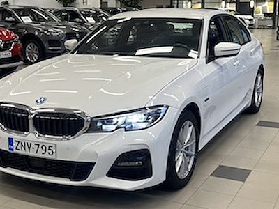 Achetez BMW 330e sur Ayvens Carmarket