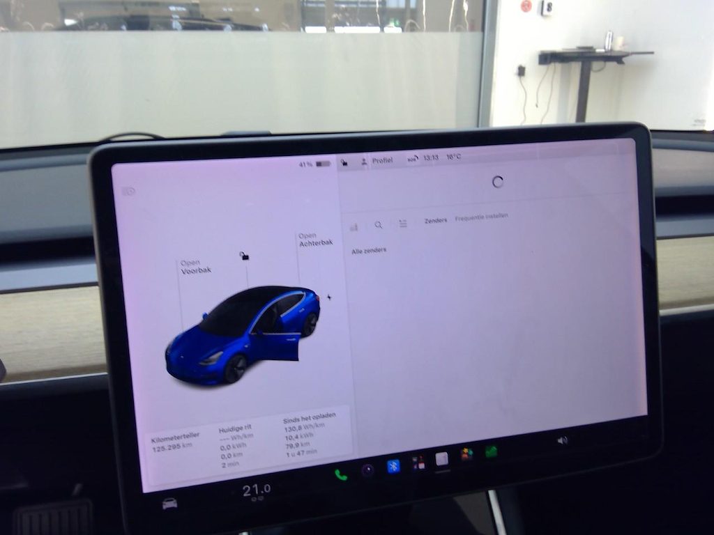 Foto 16 van Tesla Model 3